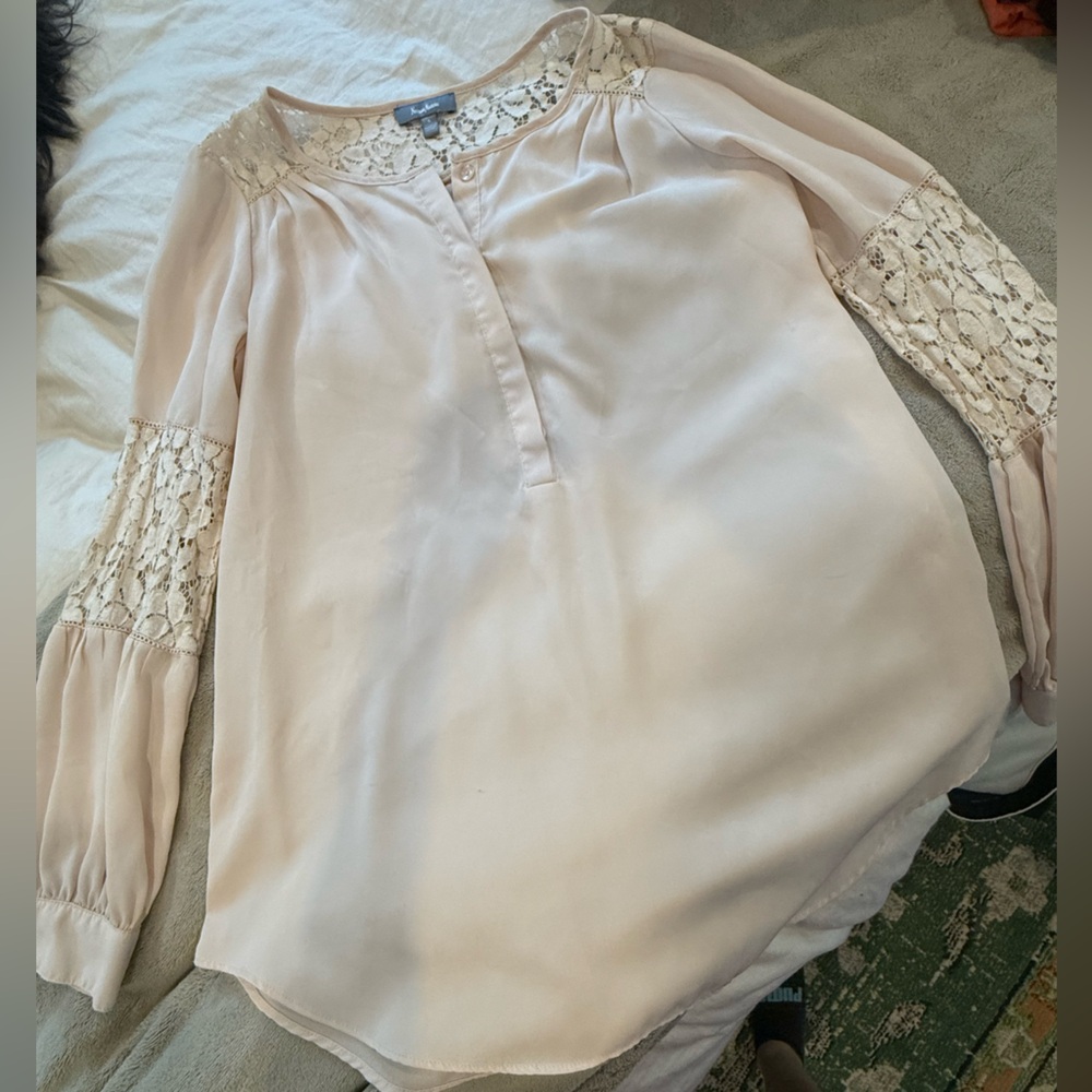 Neiman Marcus Blush Pink Blouse with Lace Detail - Size S